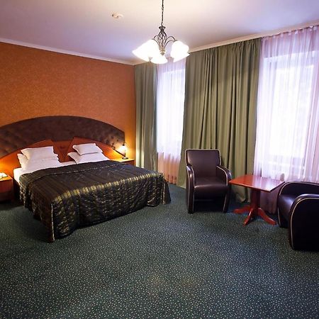 Luna Hotel Chişinău Extérieur photo