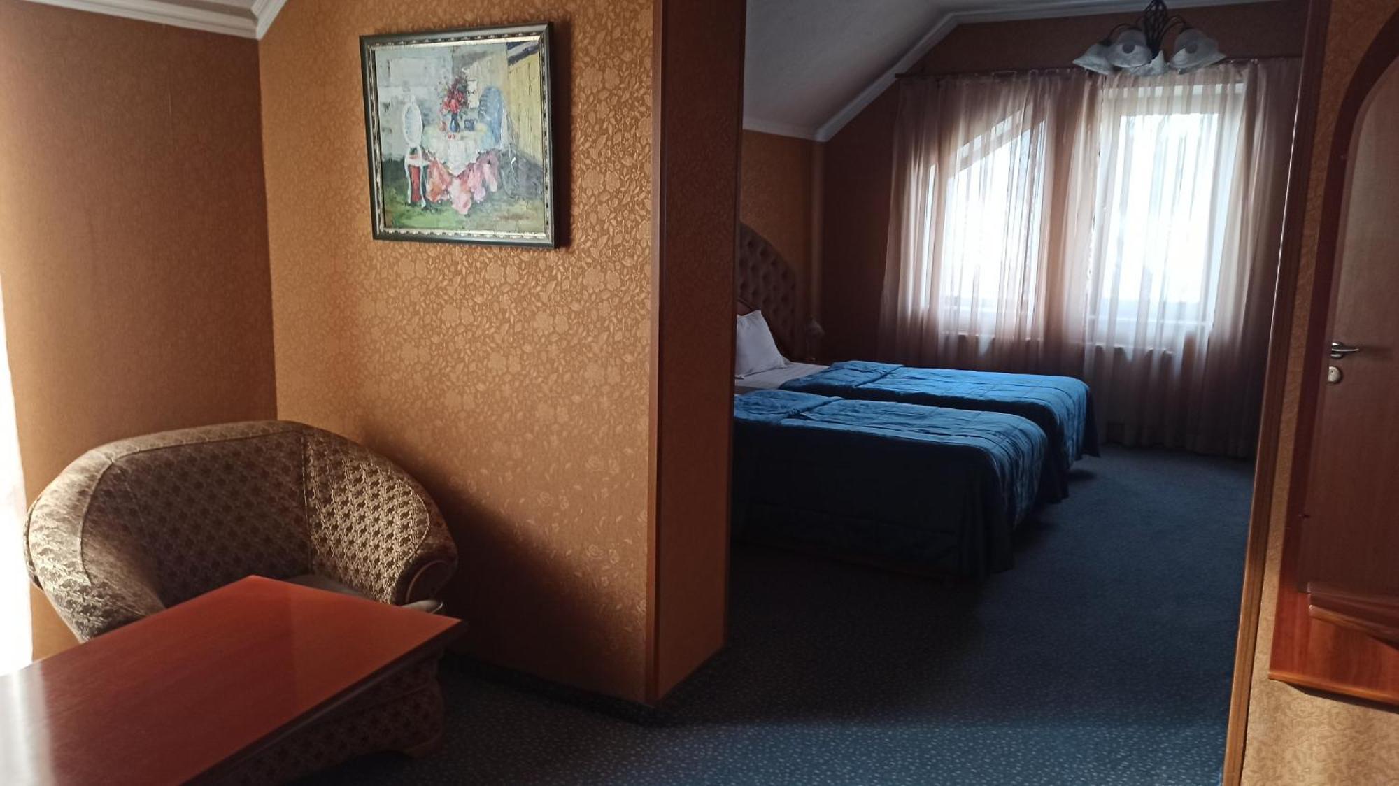 Luna Hotel Chişinău Extérieur photo
