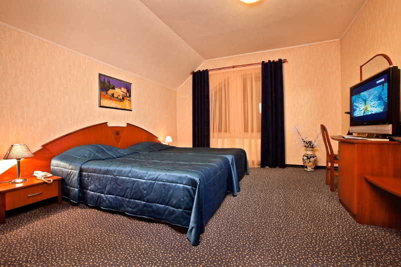 Luna Hotel Chişinău Extérieur photo